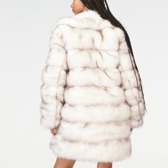 ZARA Women's Faux Fur Coat Steven Meisel(Light Beige, US M/EUR M) - Picture 2 of 11